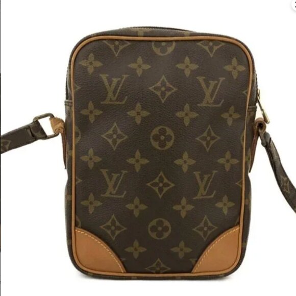 Louis Vuitton Monogram Amazone Crossbody Shoulder Bag - Picture 5 of 15